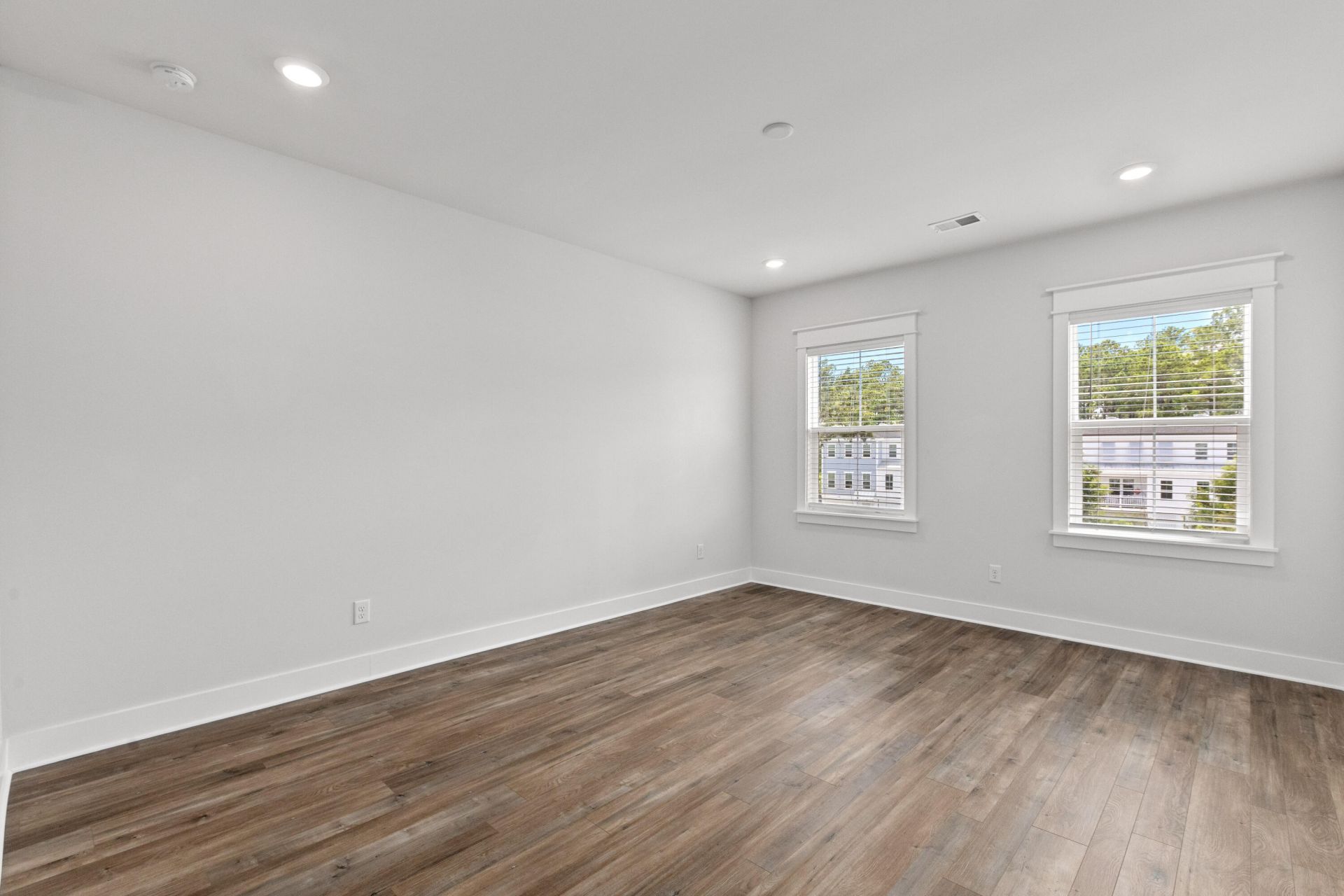 804 Kings Oak Court Photo 30