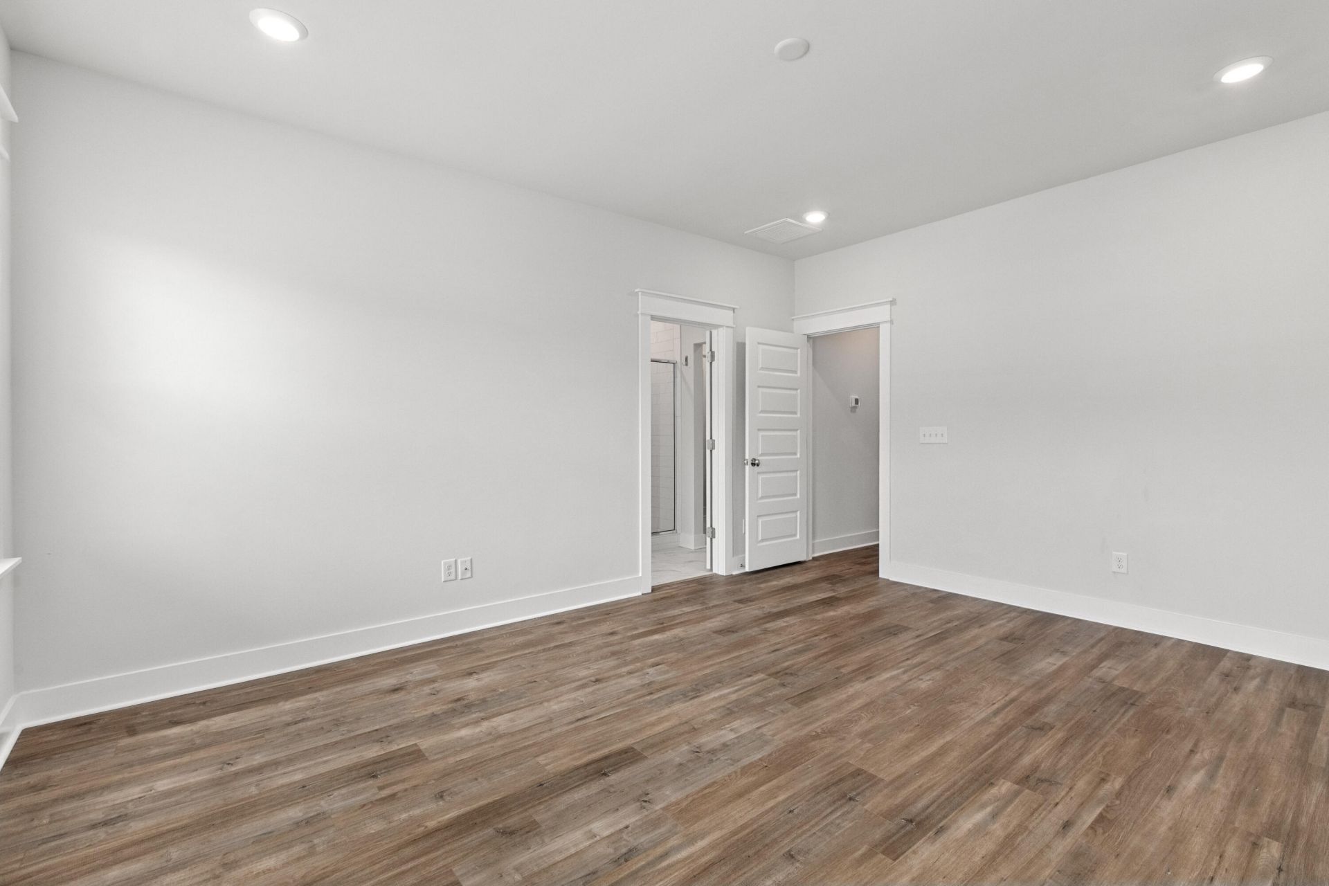 804 Kings Oak Court Photo 32