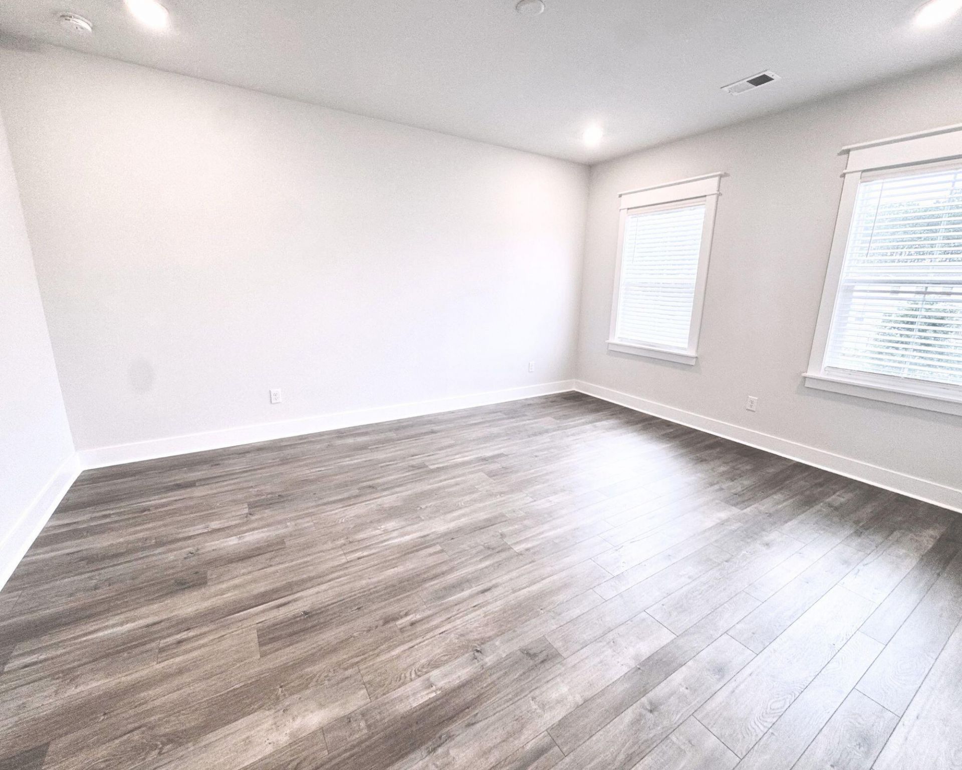 804 Kings Oak Court Photo 33