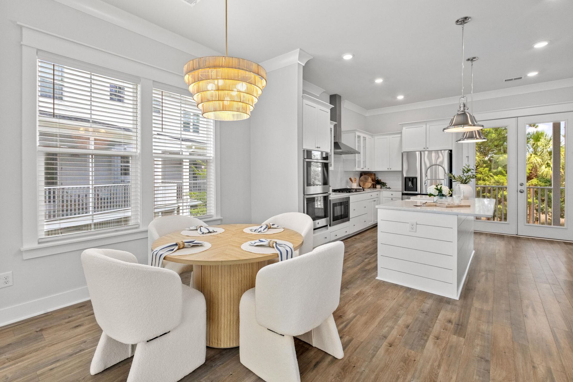 804 Kings Oak Court Photo 4