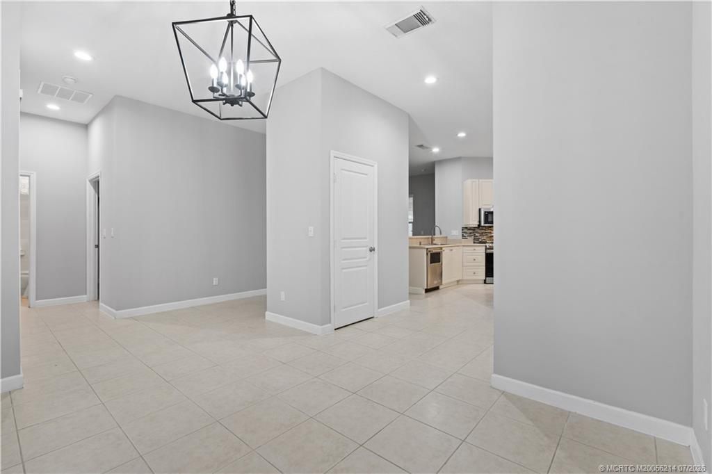 10582 SW Westlawn Boulevard , Port Saint Lucie, FL 34987 Photo