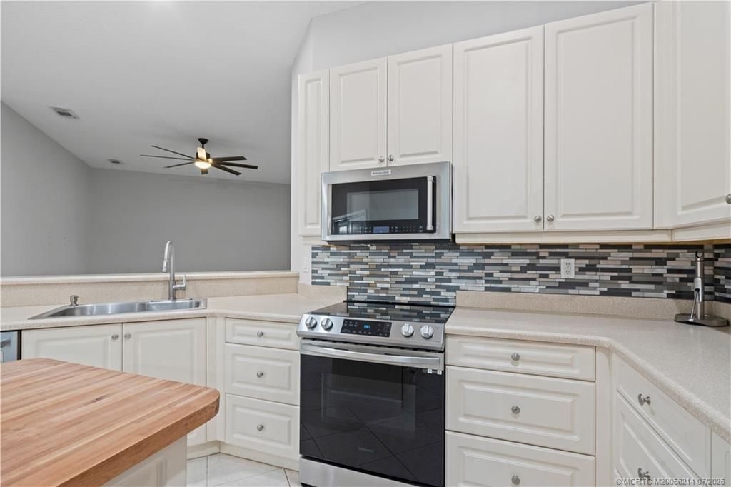 10582 SW Westlawn Boulevard , Port Saint Lucie, FL 34987 Photo
