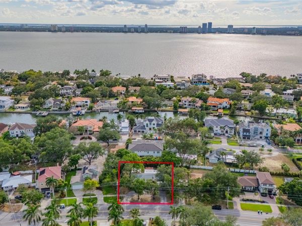 504 W DAVIS BOULEVARD , TAMPA, FL 33606