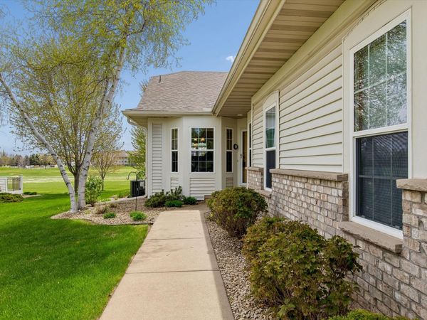 505 Holly Lane N, Oakdale, MN 55128