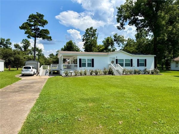 402 MAPLE Street, Colfax, LA 71417