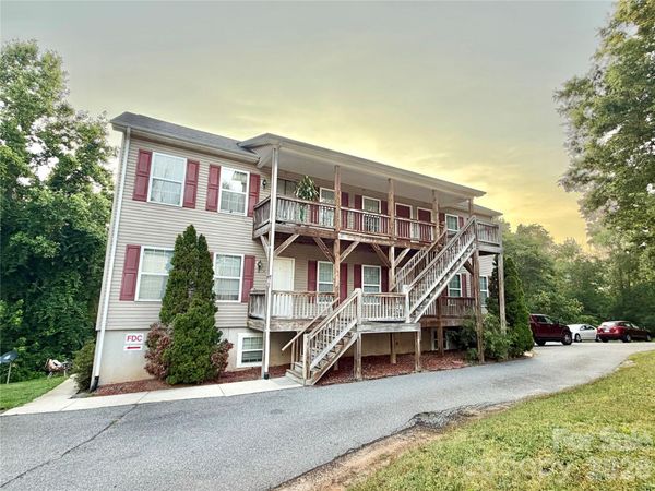 448 6th Street NW, Unit A-N, Taylorsville, NC 28681