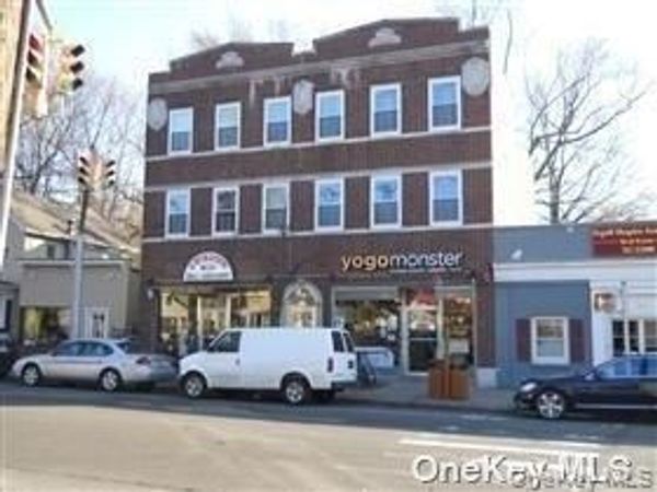 148 Main Street , Unit 2W, Port Washington, NY 11050