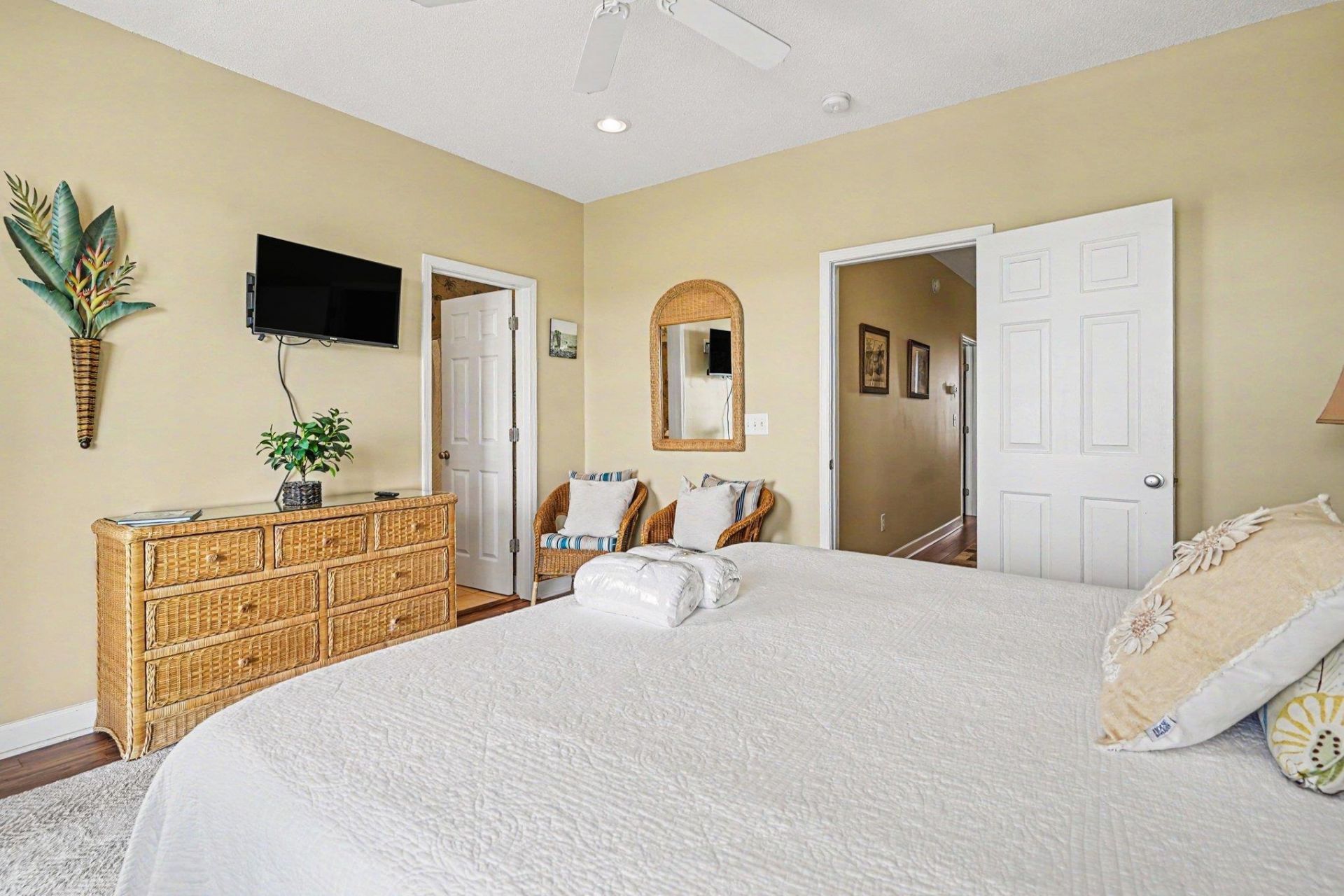 154 Cypress Ave.  Photo 10