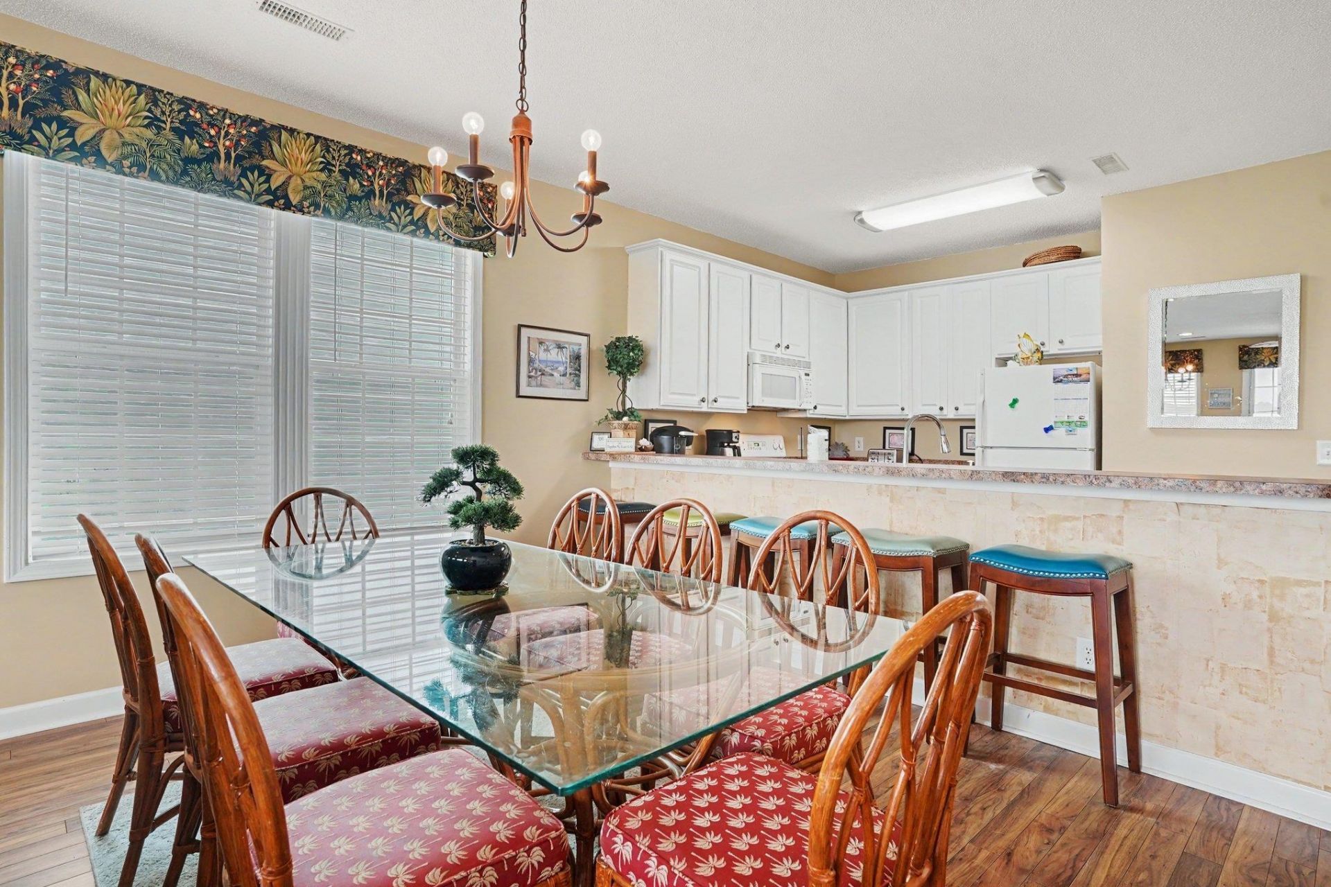 154 Cypress Ave.  Photo 5