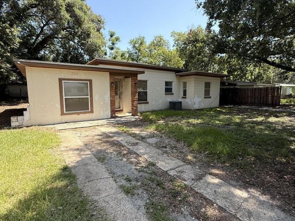 5219 ANCHOR Avenue, Jacksonville, FL 32244