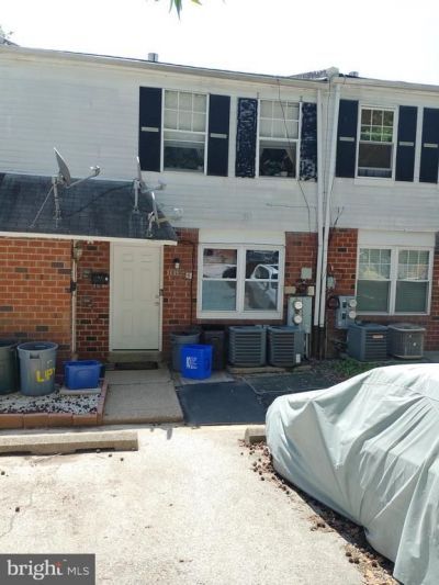 9449 Fairgreen Lane, Philadelphia, PA 19114 Main Photo