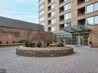 2001 15TH STREET N, Unit 619, ARLINGTON, VA 22201
