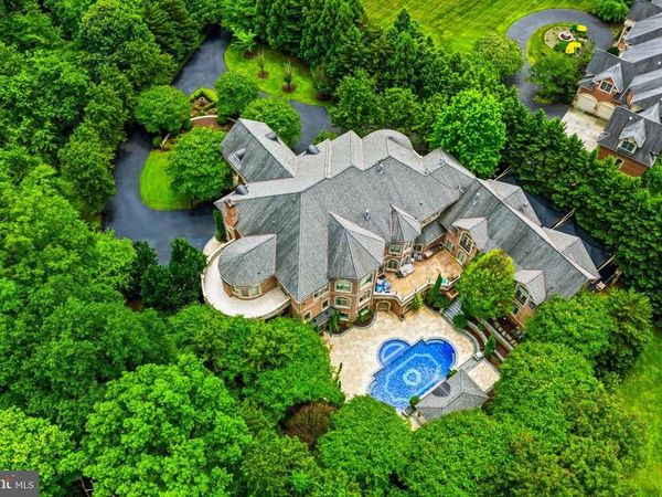 10350 ELIZABETH STREET, GREAT FALLS, VA 22066