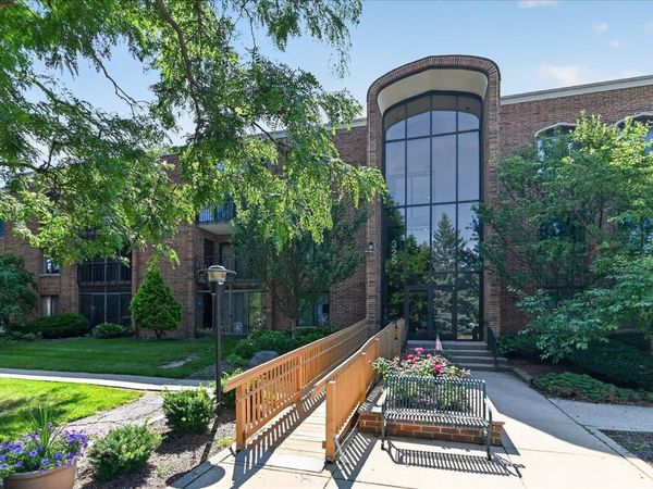 325 S Yellowstone Drive, Unit 227, Madison, WI 53705