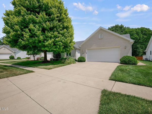4358 N Watercrest Drive, Toledo, OH 43614