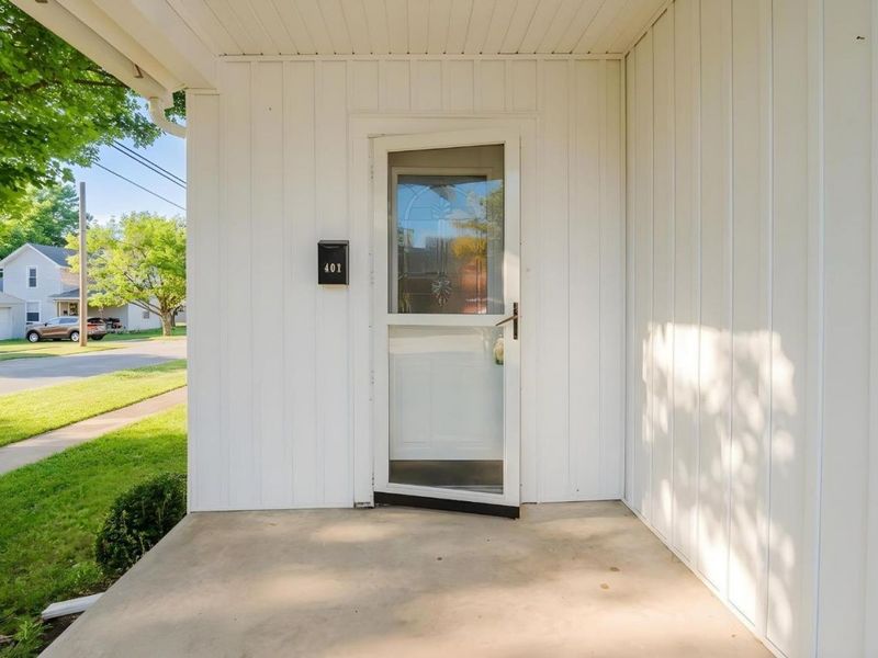 401 Vine Street, Clyde, OH 43410 Photo 2