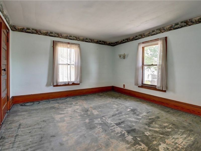 532 S River Street, Newcomerstown, OH 43832 Photo 13