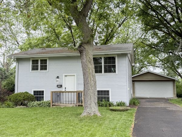 3704 Linden Road , Richton Park, IL 60471
