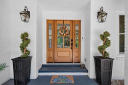 1055 Royalist Road photo 4