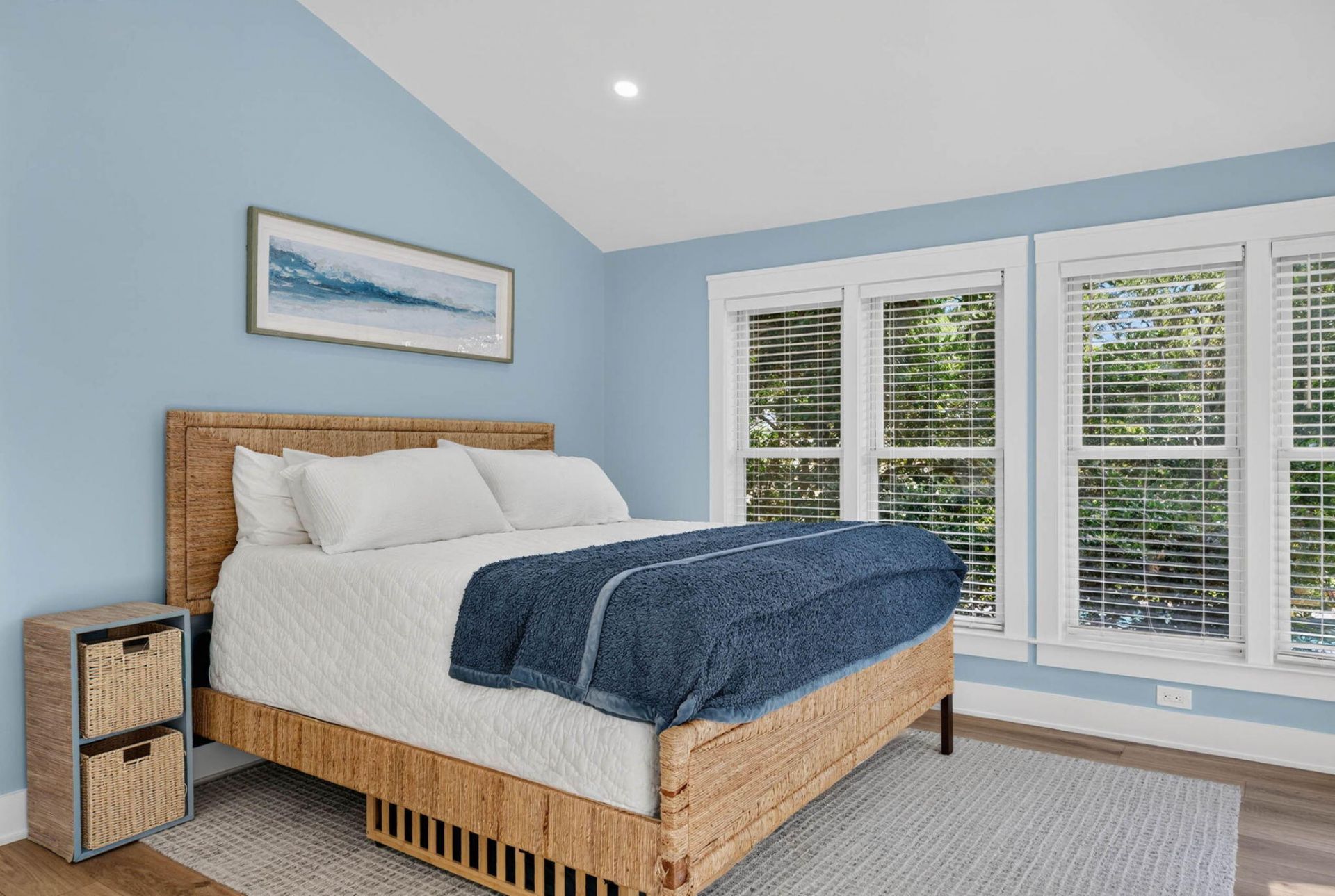 1055 Royalist Road Photo 27