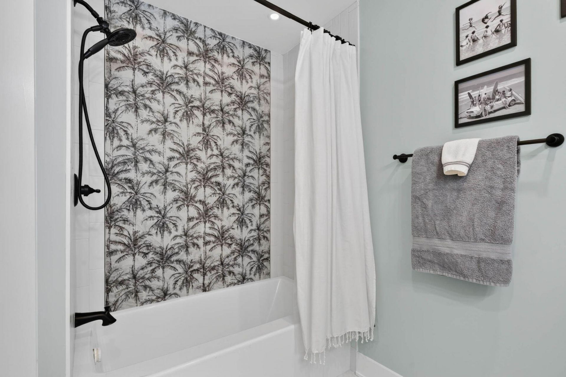 1055 Royalist Road Photo 35
