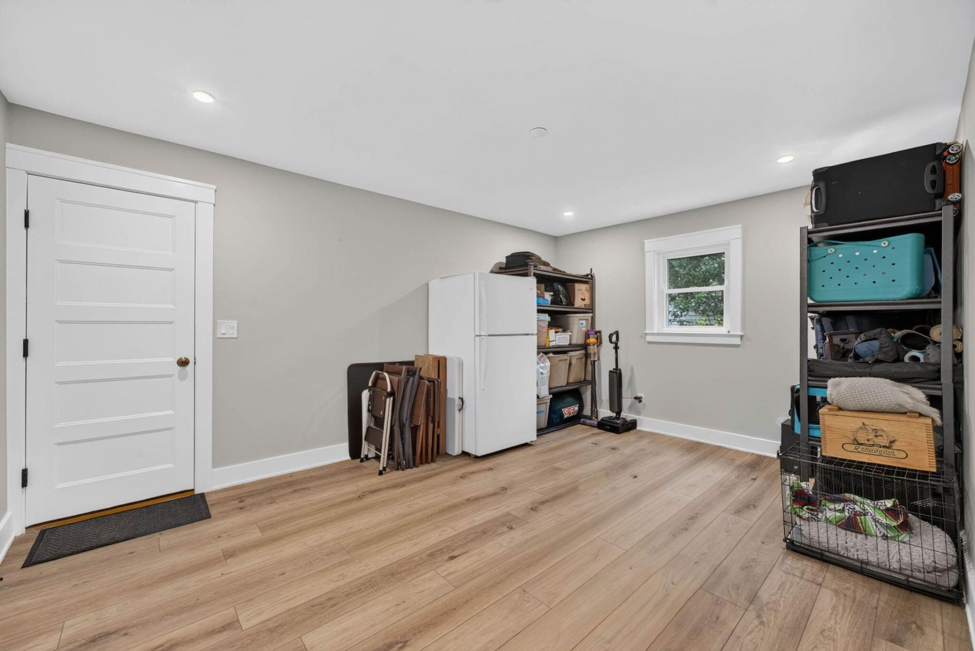 1055 Royalist Road Photo 47