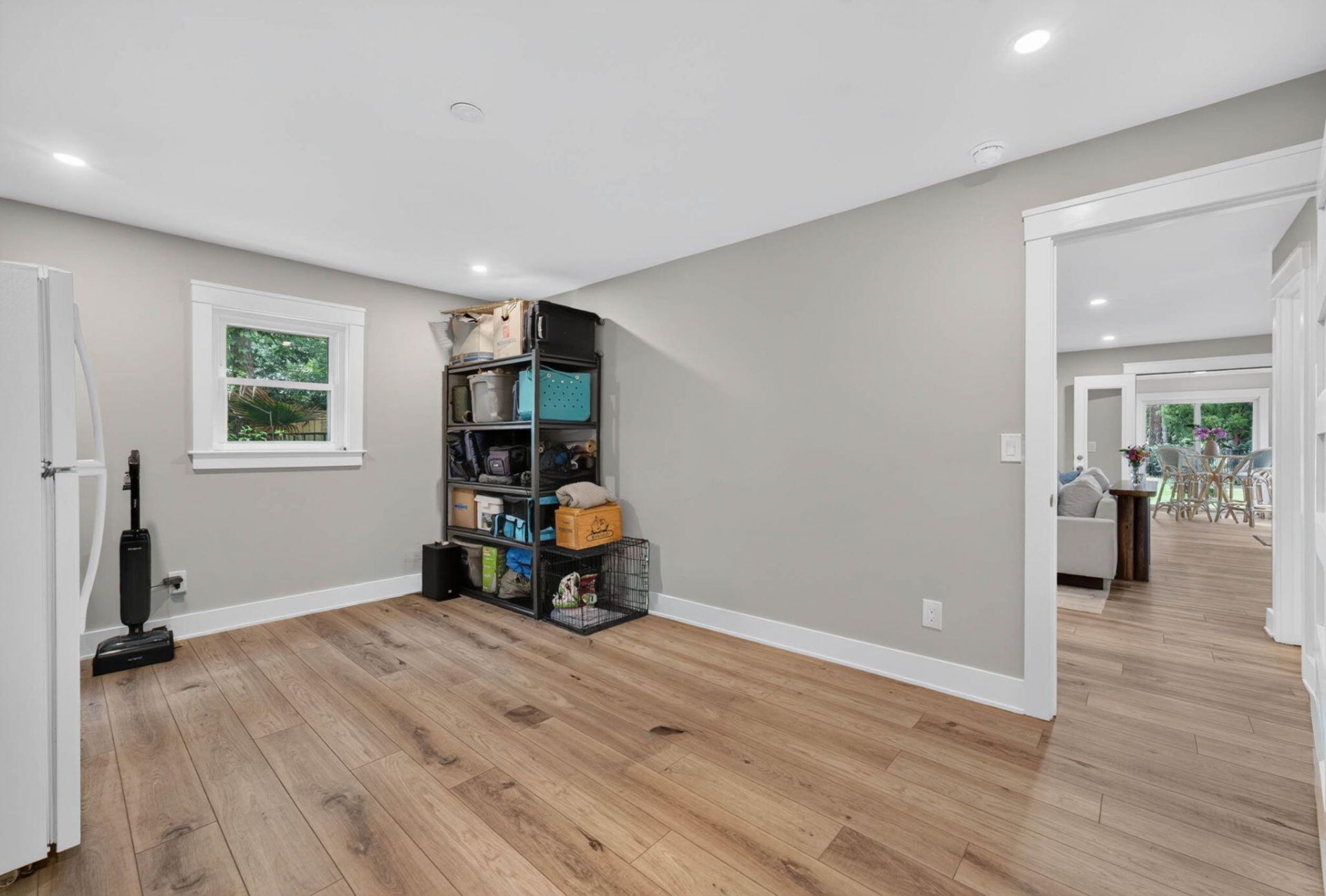 1055 Royalist Road Photo 48