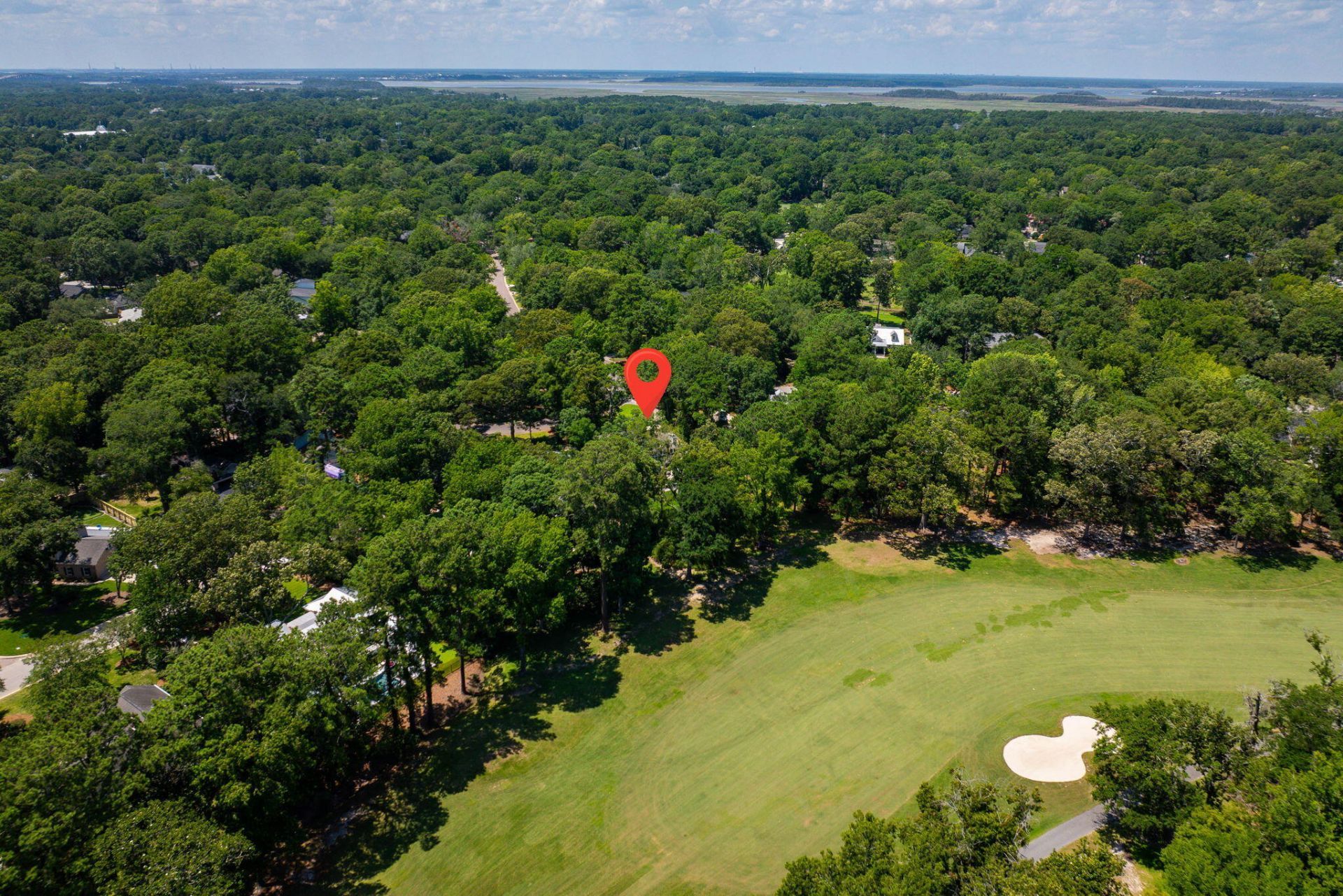 1055 Royalist Road Photo 73