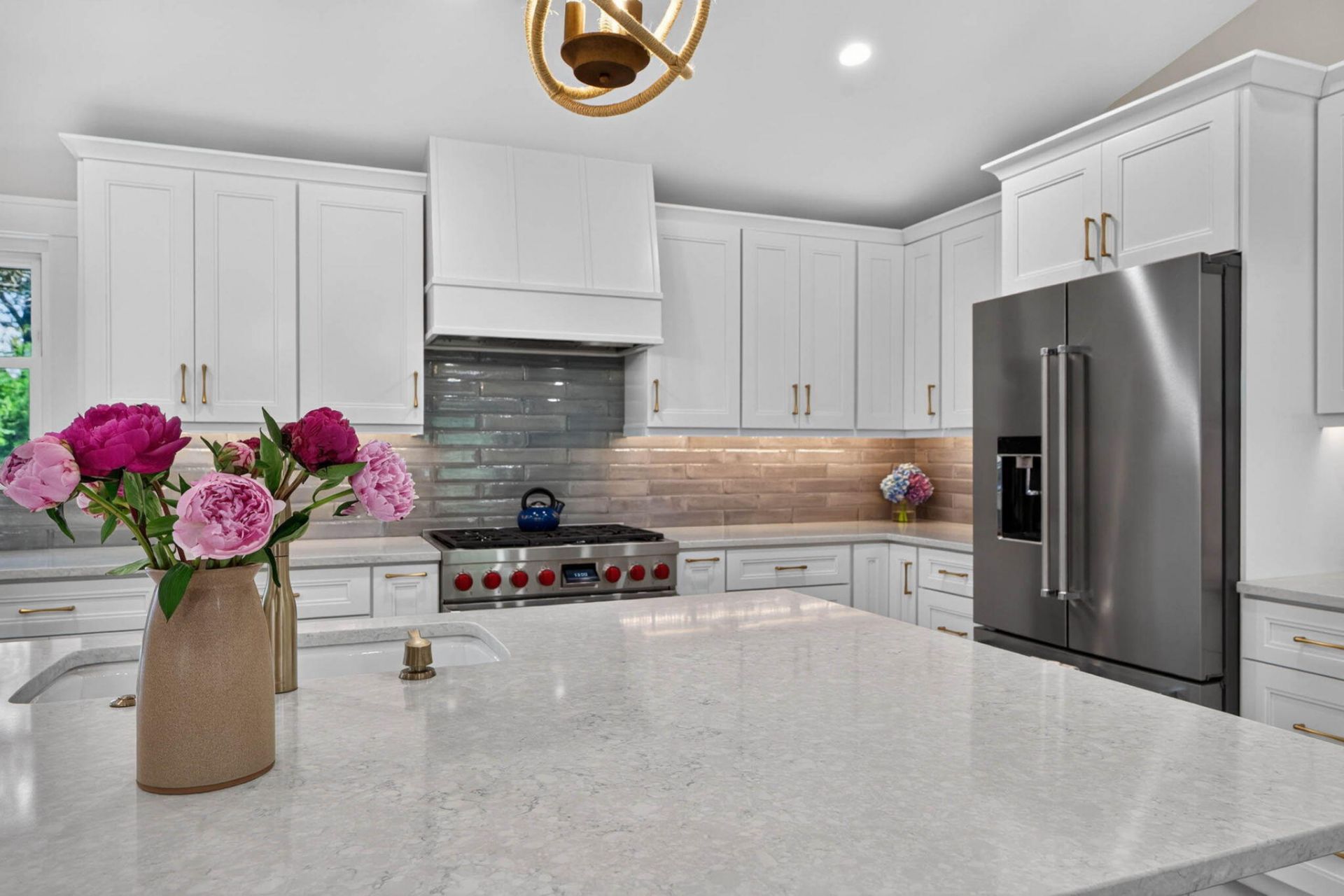1055 Royalist Road Photo 9