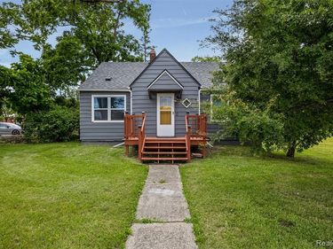 33065 Garfield Road , Fraser, MI 48026