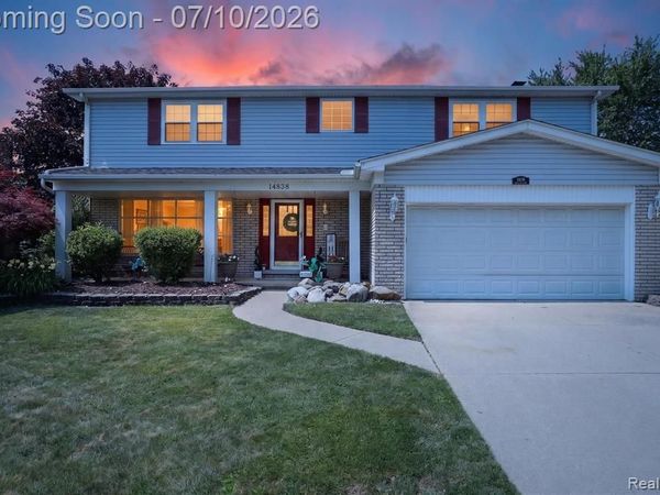14838 Williams Court, Gibraltar, MI 48173