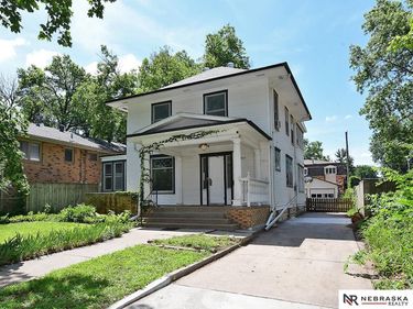 1945 Washington Street, Lincoln, NE 68502