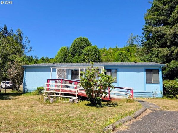 1050 N CEDAR POINT RD, Unit D4, Coquille, OR 97423