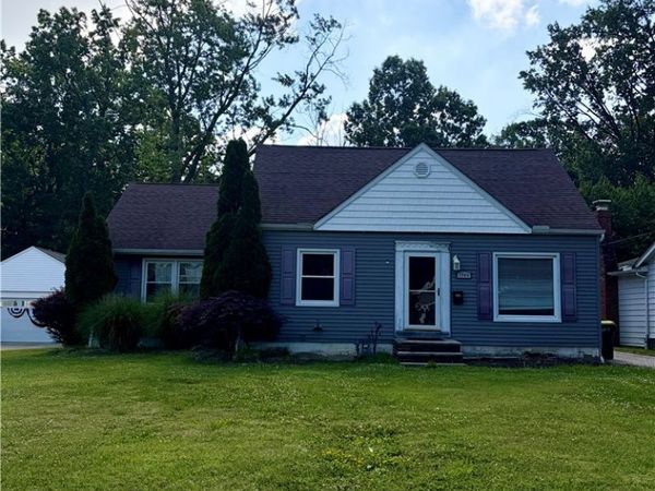 1703 E 300th Street , Wickliffe, OH 44092