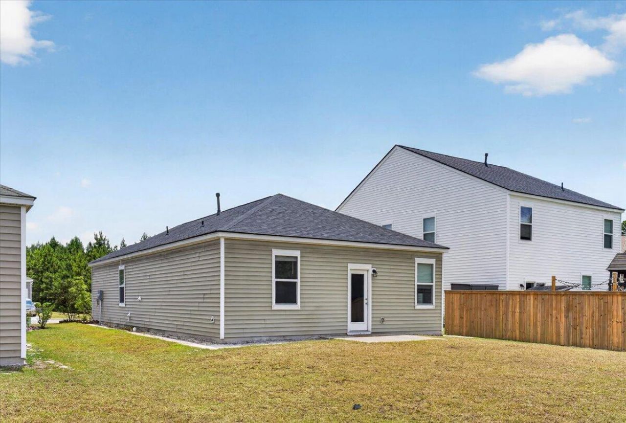 1081 Peridote Way Photo 11
