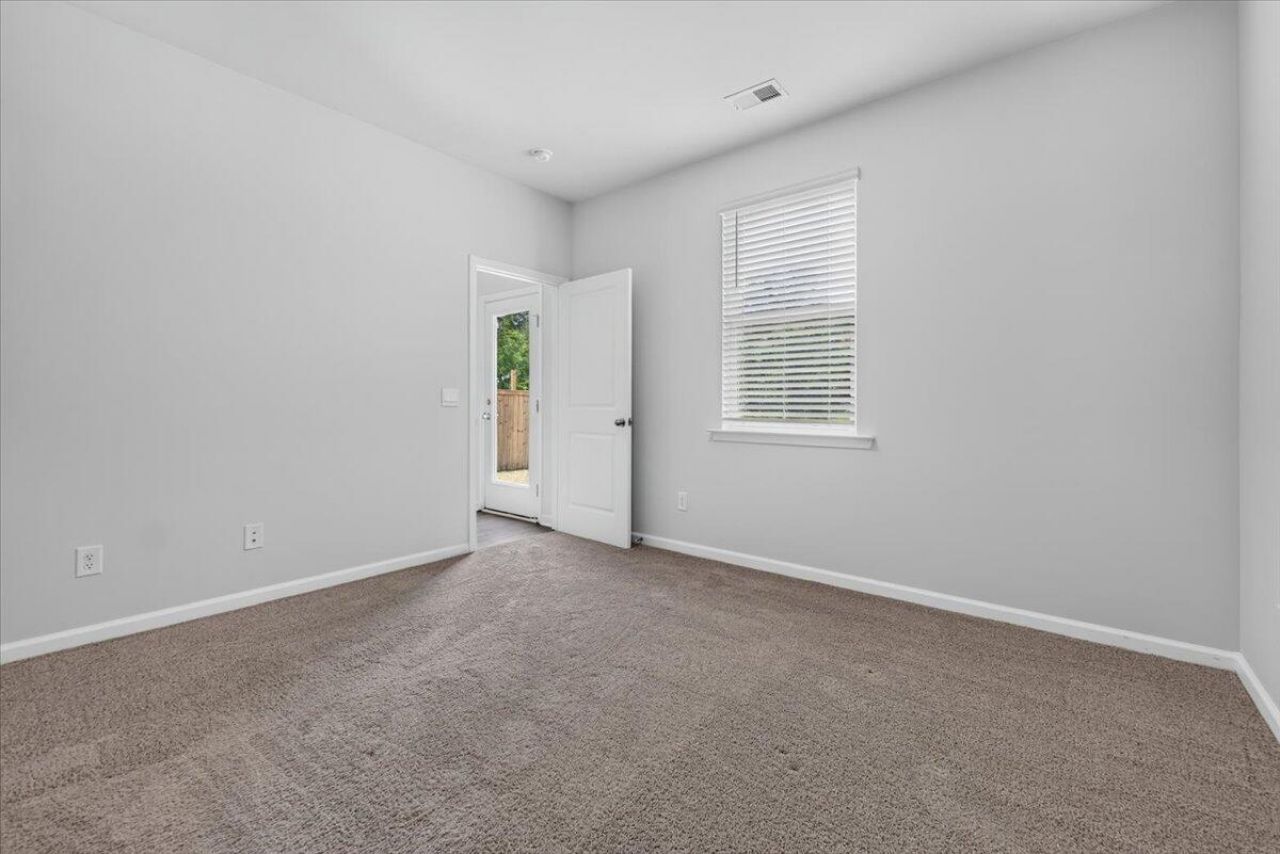1081 Peridote Way Photo 23