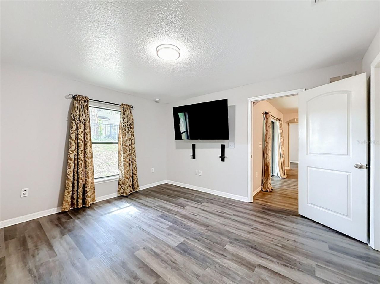 4475 Caicos Drive , Tavares, FL 32778 Photo