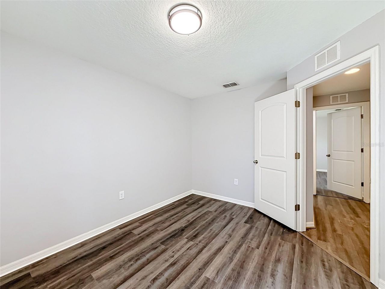 4475 Caicos Drive , Tavares, FL 32778 Photo