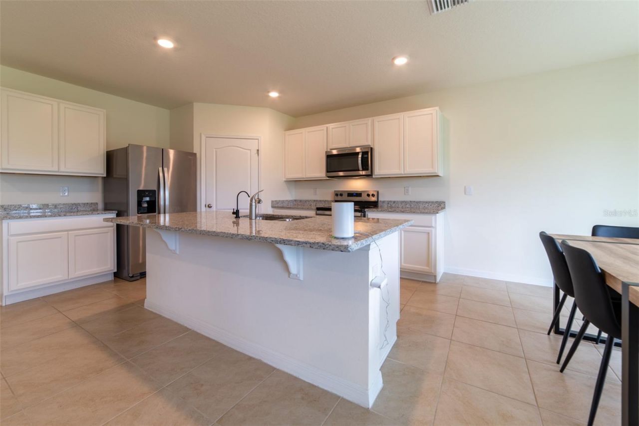 2695 House Finch Road , Harmony, FL 34773 Photo