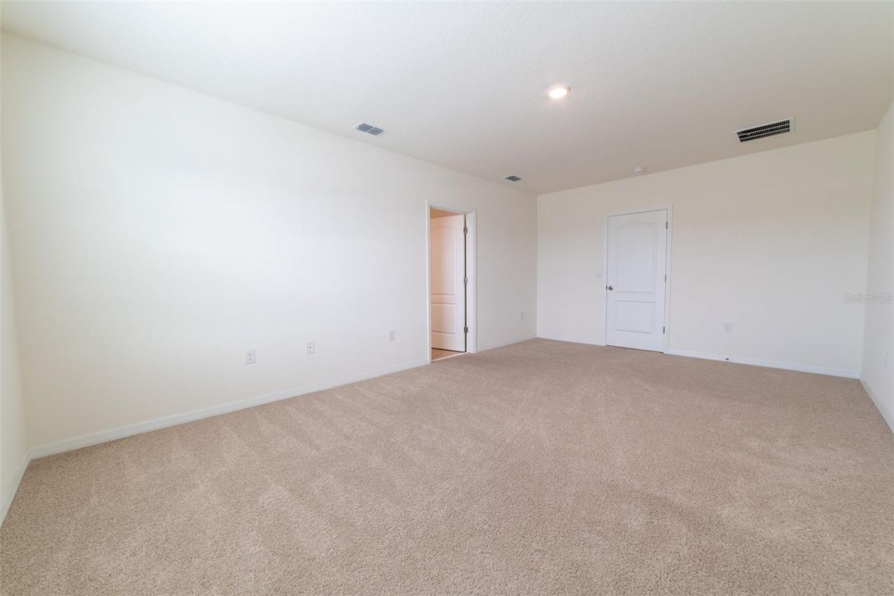 2695 House Finch Road , Harmony, FL 34773 Photo