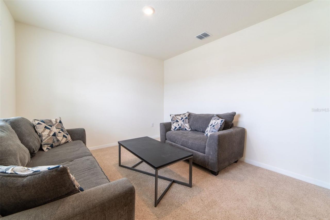 2695 House Finch Road , Harmony, FL 34773 Photo
