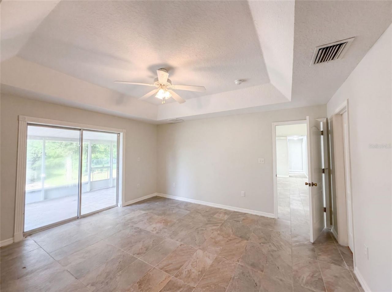 314 Dupont Circle , Howey in the Hills, FL 34737 Photo