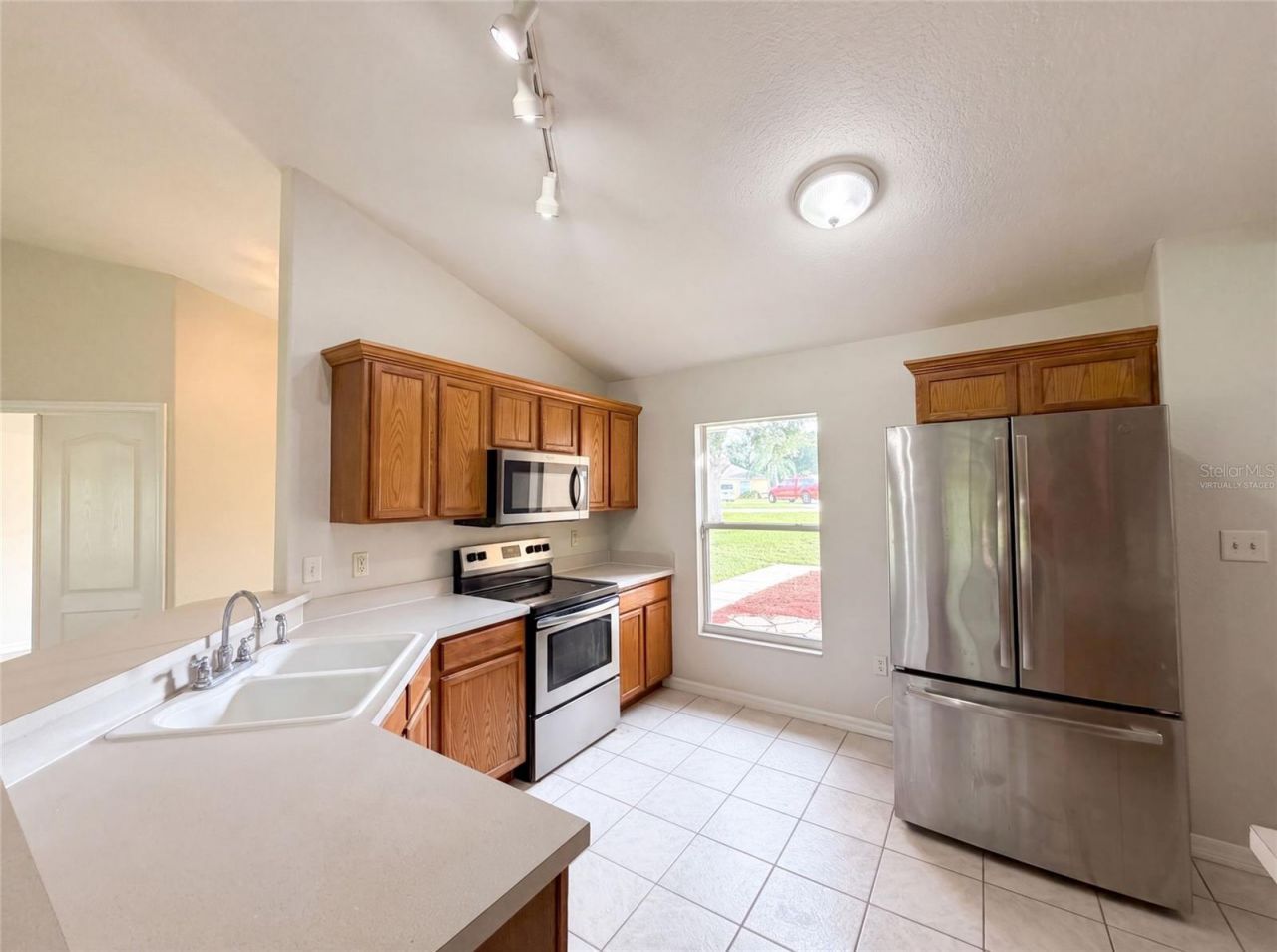 314 Dupont Circle , Howey in the Hills, FL 34737 Photo
