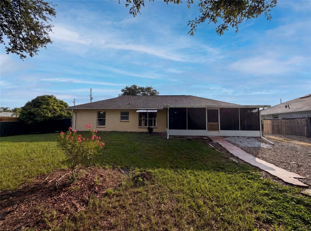 314 Dupont Circle , Howey in the Hills, FL 34737 Photo