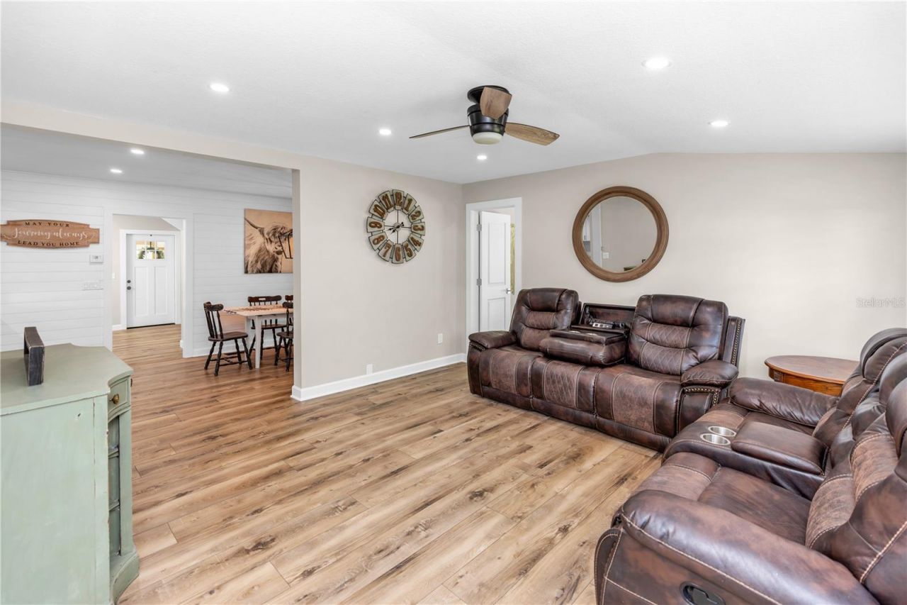 162 W Park Street, Lake Helen, FL 32744 Photo