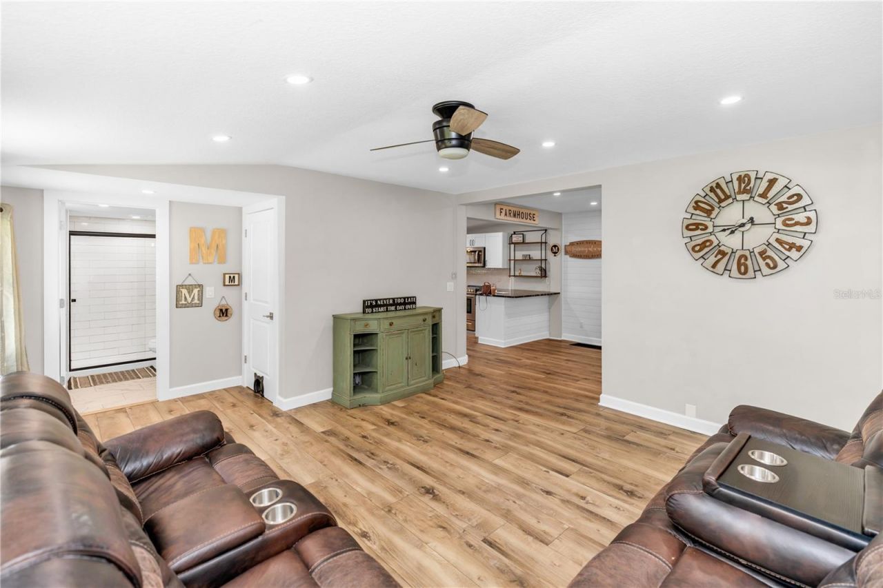 162 W Park Street, Lake Helen, FL 32744 Photo