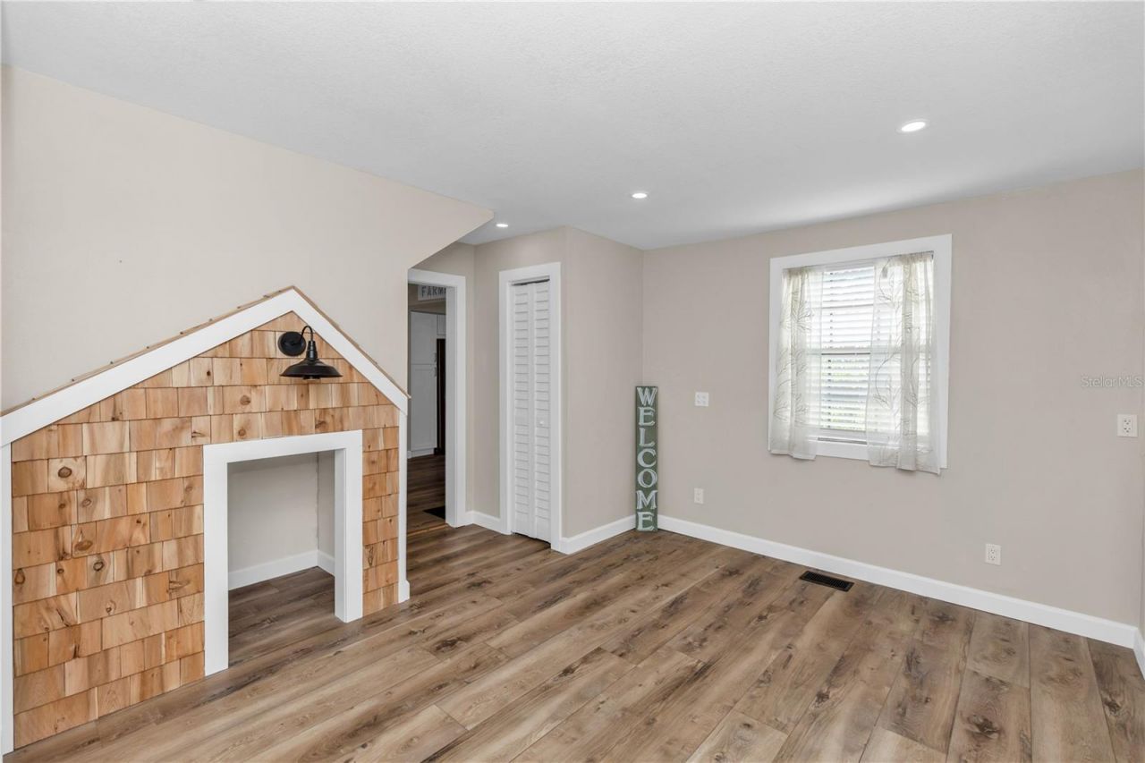 162 W Park Street, Lake Helen, FL 32744 Photo