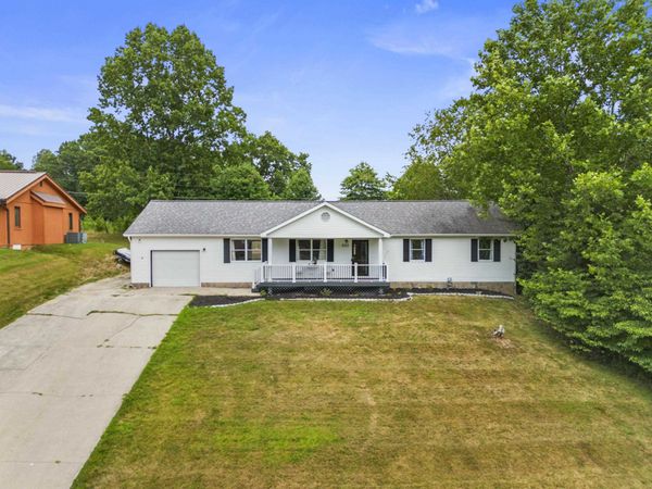 2013 Harris Way , Russell, KY 41169