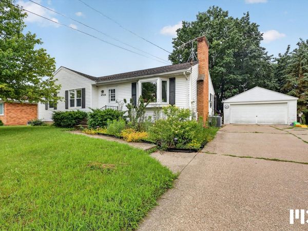 4528 Billmar Street SW, Grandville, MI 49418
