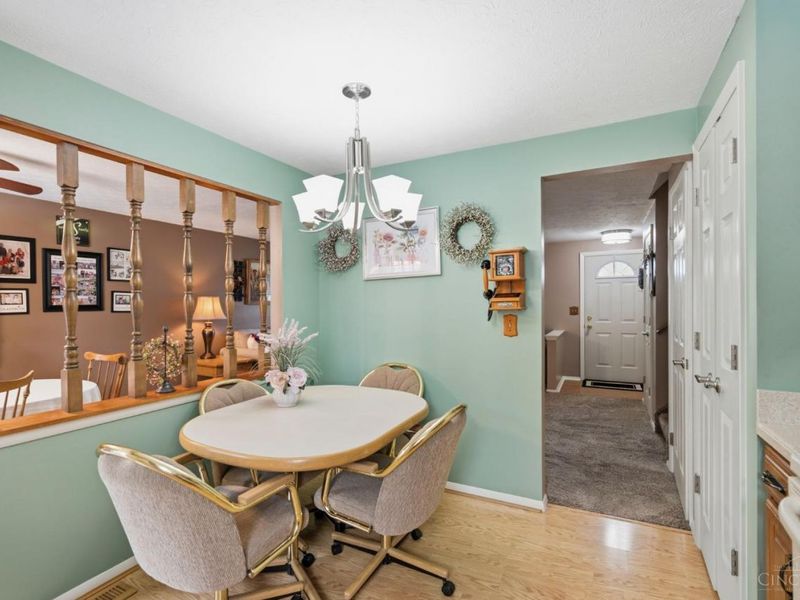 817 Debra Lane, Loveland, OH 45140 Photo 12